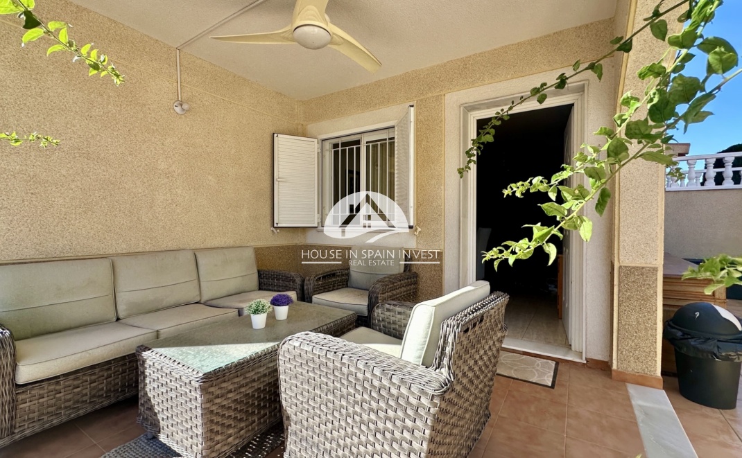 Resale - Apartment  - Orihuela Costa - Playa Flamenca