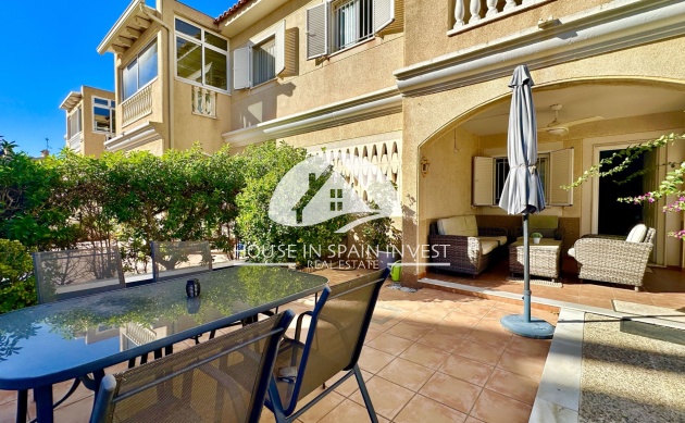 Resale - Apartment  - Orihuela Costa - Playa Flamenca