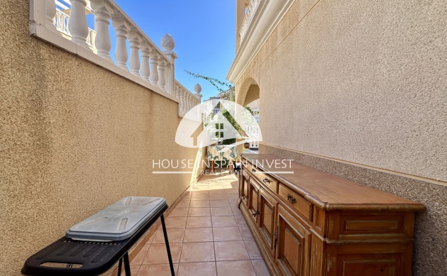 Resale - Apartment  - Orihuela Costa - Playa Flamenca