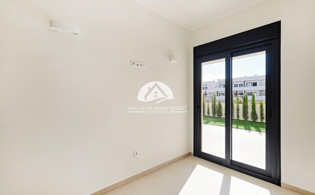 Resale - Apartment  - Torrevieja - La Veleta