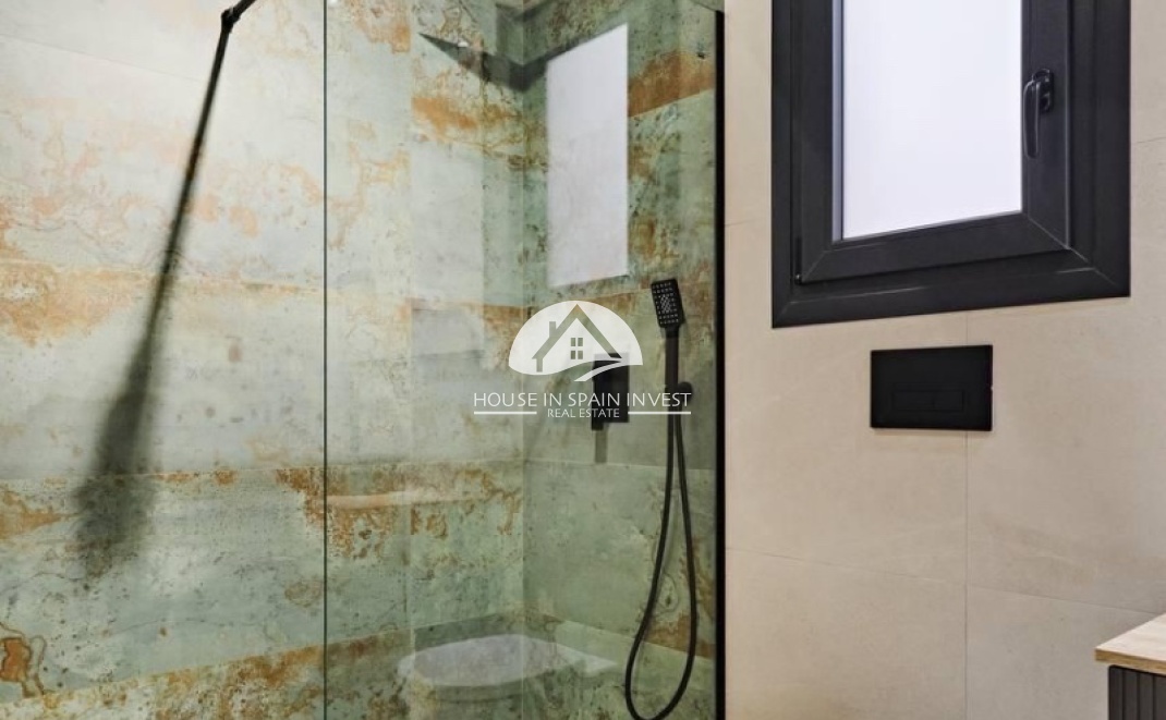 Resale - Apartment  - Torrevieja - La Veleta