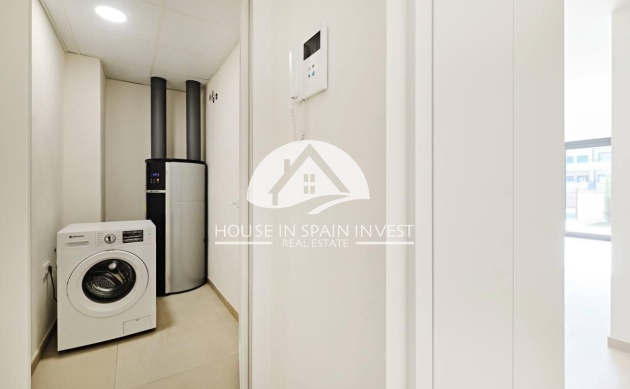 Resale - Apartment  - Torrevieja - La Veleta