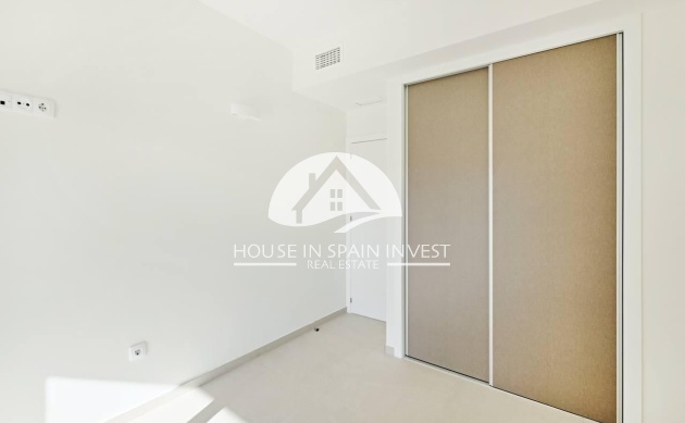 Resale - Apartment  - Torrevieja - La Veleta