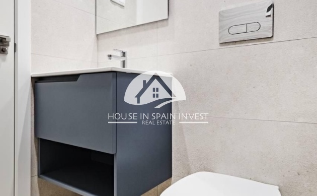 Resale - Apartment  - Torrevieja - La Veleta