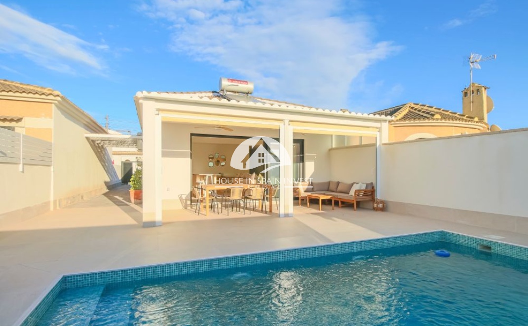 Resale - Villa - Torrevieja - La Siesta - El Chaparral - San Luis