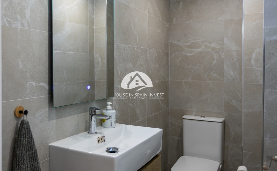 Herverkoop - Rijwoning - Torrevieja - Nueva Torrevieja - Aguas Nuevas