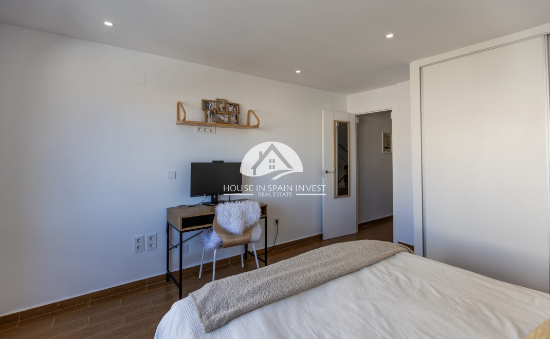 Herverkoop - Rijwoning - Torrevieja - Nueva Torrevieja - Aguas Nuevas