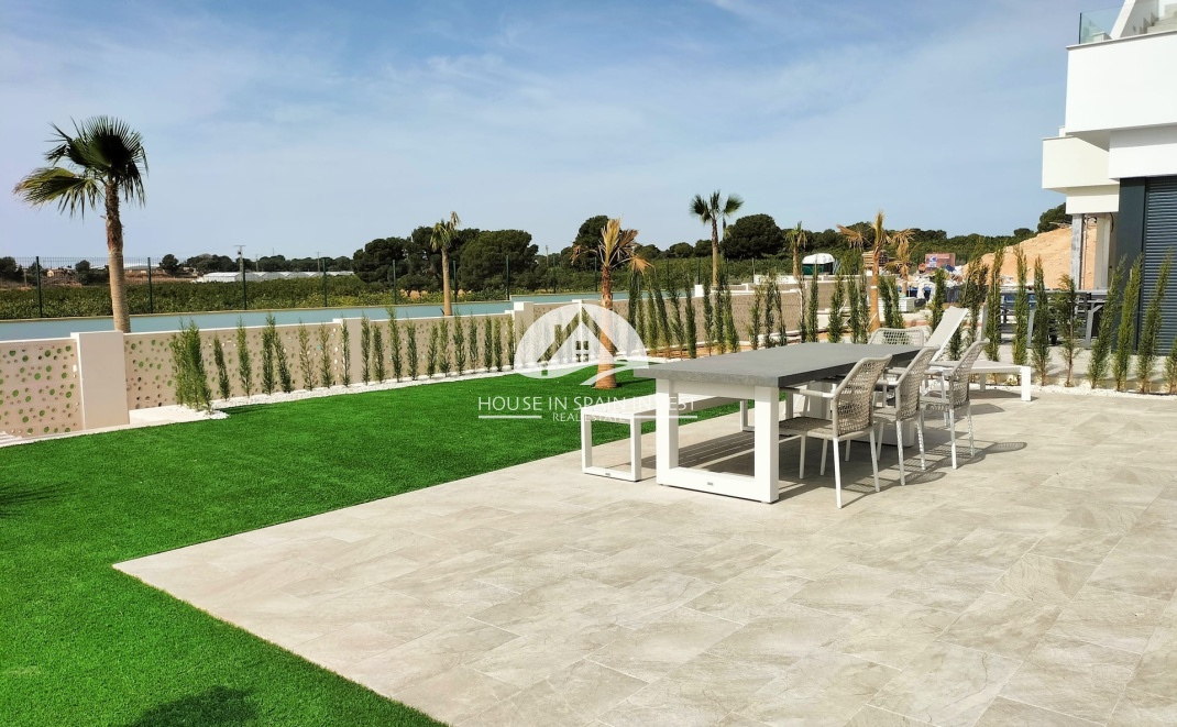 Nieuwbouw   - Villa - Pilar de la Horadada - Costa Blanca