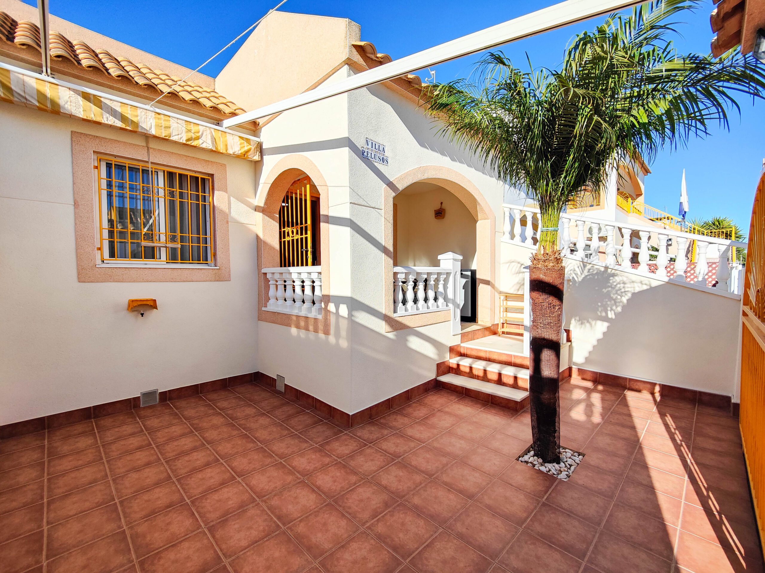 2 Makuuhuone Bungalow sisään Torrevieja